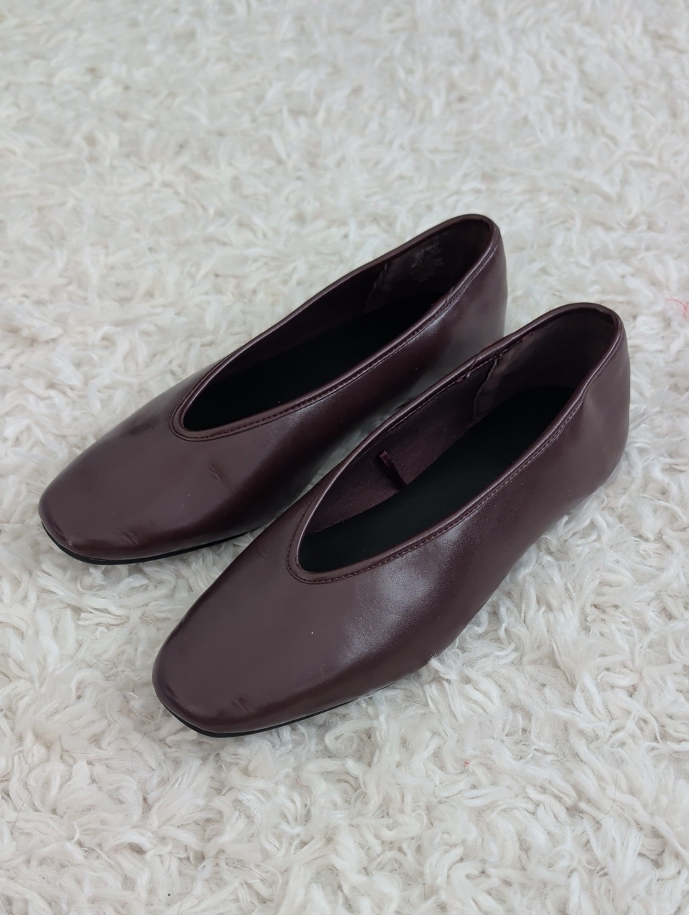 Old navy Women’s Burgundy Faux Leather Slip-On Flats